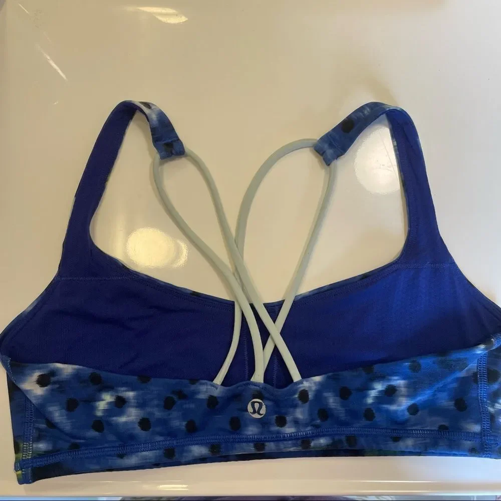 Lululemon Free To Be Bra
